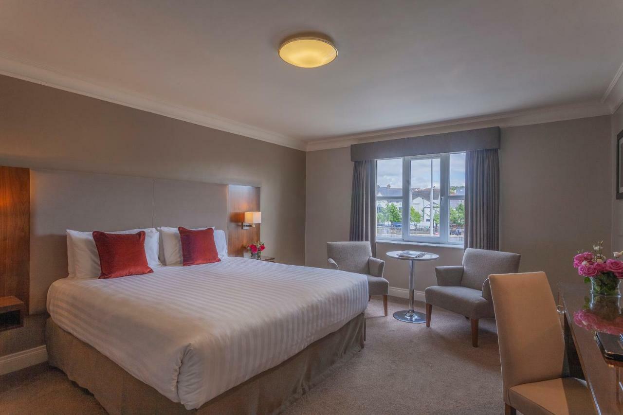 Canal Court นิวรี ภายนอก รูปภาพ